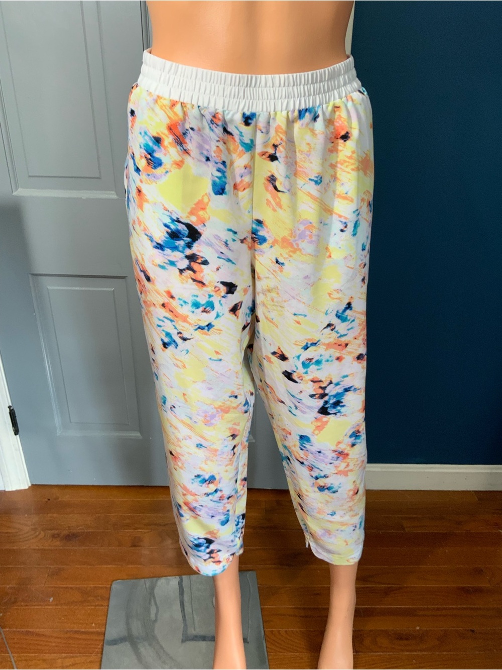 Metaphor Multicolor Abstract Print Elastic Waist Crop Pants